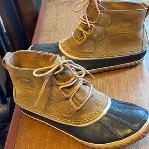 Sorel Women's Winter Boots in Brown and Black